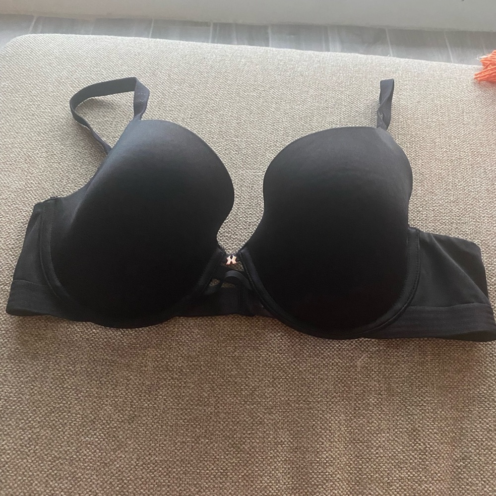 Savage X Fenty Rihanna black bra 36C